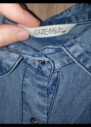 Düğmeli Uzun Kollu Nakışlı Kot Gömlek - Görsel 4