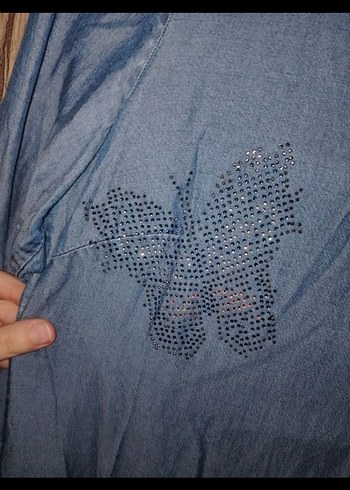 Düğmeli Uzun Kollu Nakışlı Kot Gömlek - Görsel 3