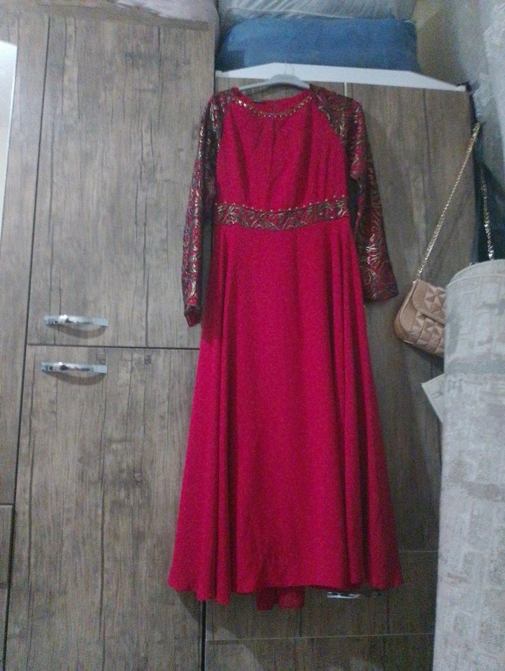 Bordo Uzun Kollu Dökümlü Vintage Abiye Elbise tesettür - Görsel 2