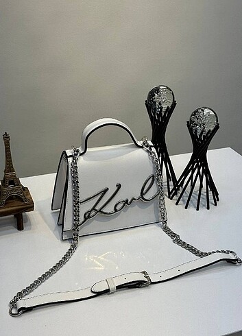 Beden Karl Lagerfeld