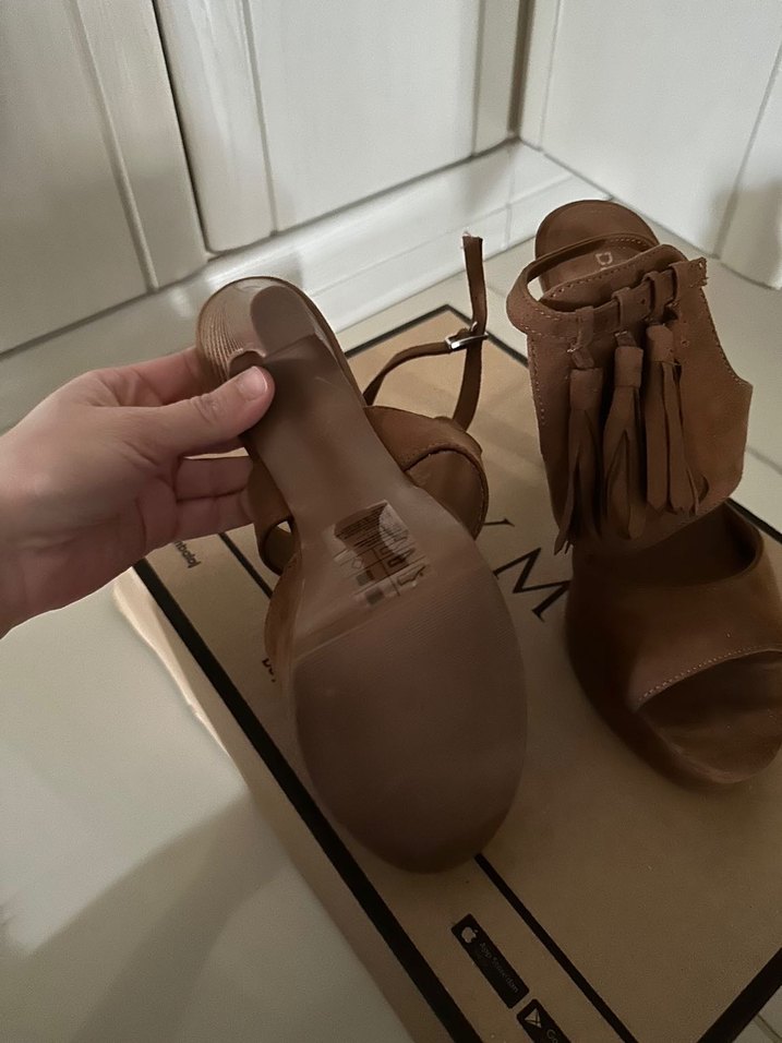 Kahverengi Süet Püsküllü Platform Topuklu Sandalet - Görsel 4