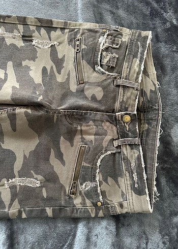 Zara Kamuflaj Desenli Kadın Kot Pantolon - Görsel 4