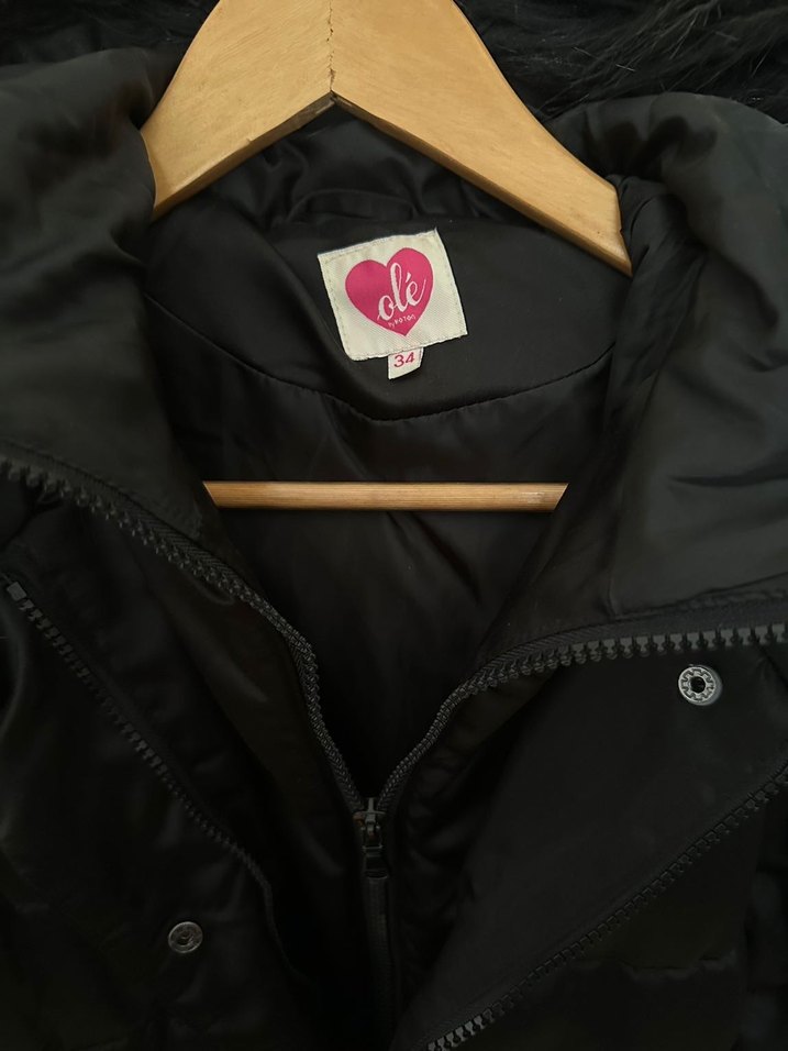 Siyah Kürklü Midi Kışlık Kadın Mont - Görsel 2