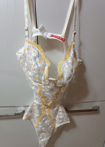 Nakışlı Beyaz Bohem Vintage Büstiyer - Görsel 2