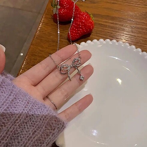 Accessorize Ribbon Kolye