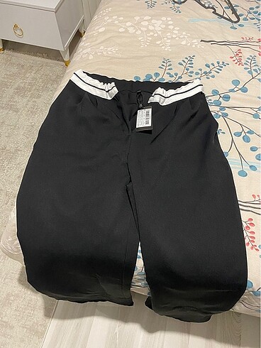 40 Beden Siyah kumaş pantalon