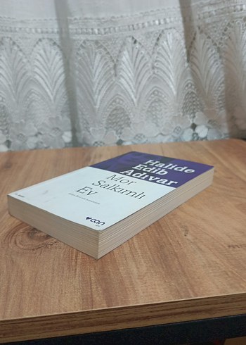 Beden Halide Edip Adıvar/ Mor Salkımlı Ev
