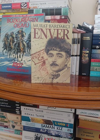 İş Bankası Kültür Yayınları / ENVER / MURAT BARDAKÇI