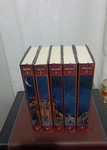 Beden Lynette Noni / Medora Günlükleri Roman Serisi - 5 Kitap