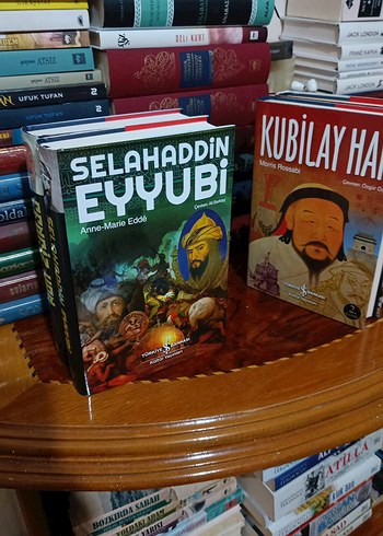  Beden Renk İş Bankası Kültür Yayınları/Biyografi 4 Kitap Ciltli ŞÖMİZLİ