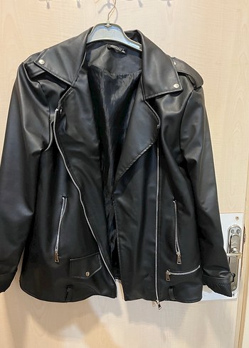 Kadın Siyah Deri Biker Ceket