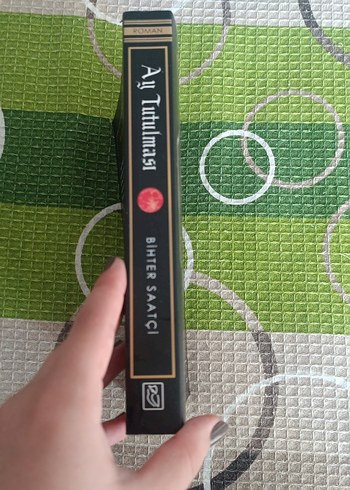 Beden Ay Tutulması - Bihter Saatçi