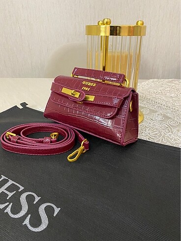 Guess mini bordo