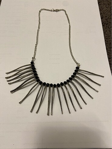 Siyah taşlı ince zincirli meyal kolye - Görsel 3