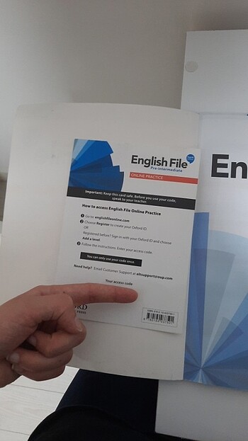 Beden english file oxford pre-intermediate