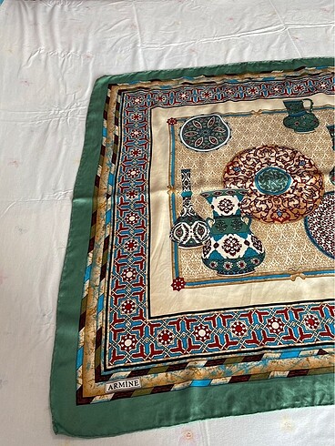 Beden Armine eşarp