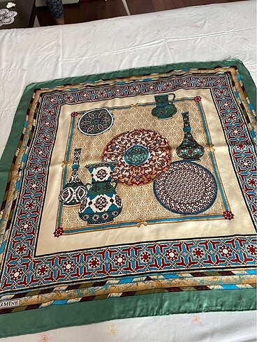 Armine Armine eşarp