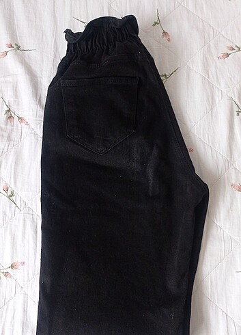 SİYAH JEANS PANTOLON 