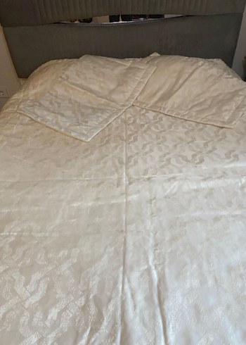 Parlak Beyaz Düz Yatak Örtüsü - Görsel 3