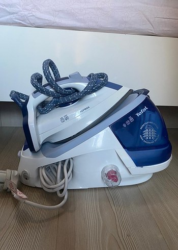 Beyaz Tefal Buhar Kazanlı Ütü - Görsel 2