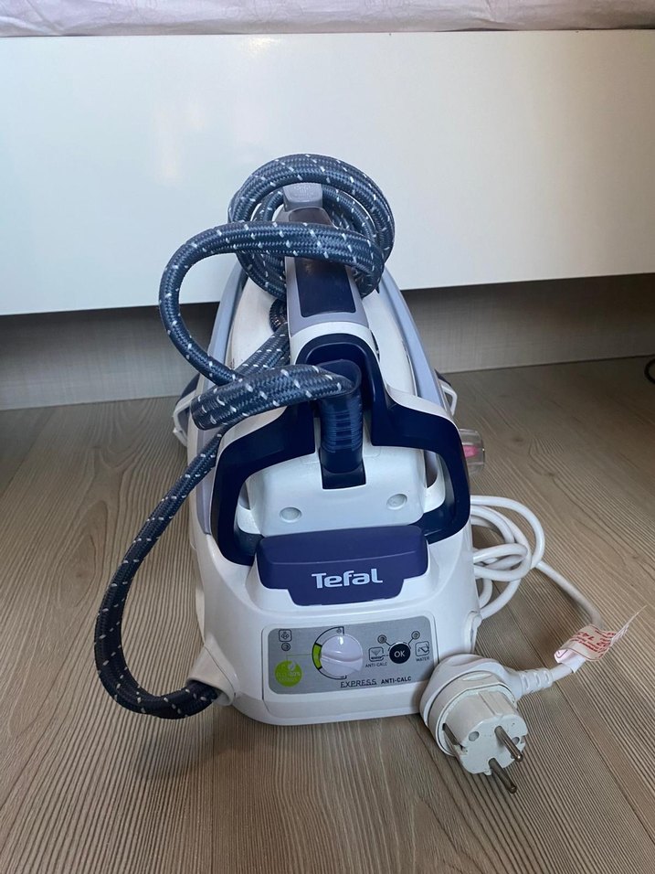 Beyaz Tefal Buhar Kazanlı Ütü - Görsel 3