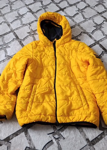 Sarı Kapüşonlu Erkek Çocuk Mont - Görsel 2