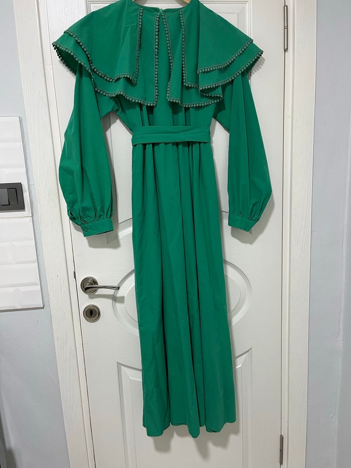 Uzun Yeşil Fırfırlı Bohem Elbise - Görsel 4