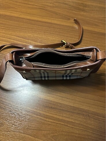 Beden camel Renk Burberry Çapraz Kol Çantası