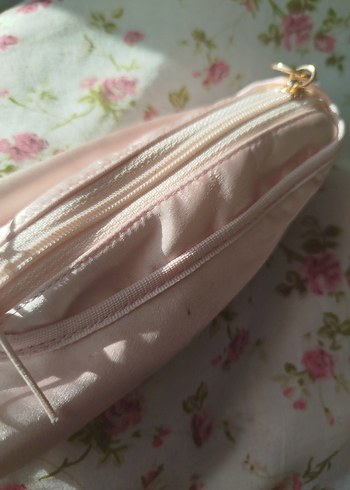 Pembe Saten Fermuarlı Makyaj Çantası - Görsel 7