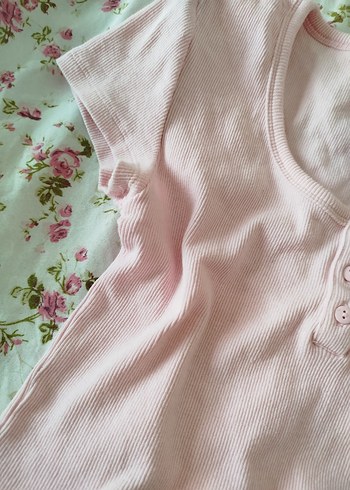 Kız Çocuk Pembe Düğmeli Kısa Kollu Tişört - Görsel 2