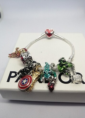 Pandora Marvel Serisi Charm ADETi 80 TL 