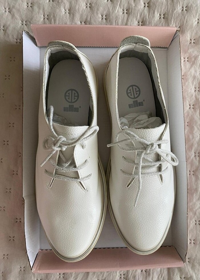 Beyaz kadin ayakkabı  - Görsel 2