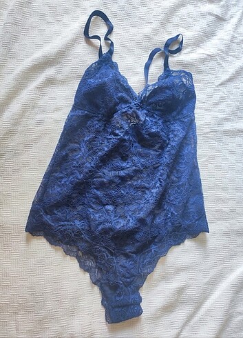 Lacivert dantelli bluz (çıtçıtlı)