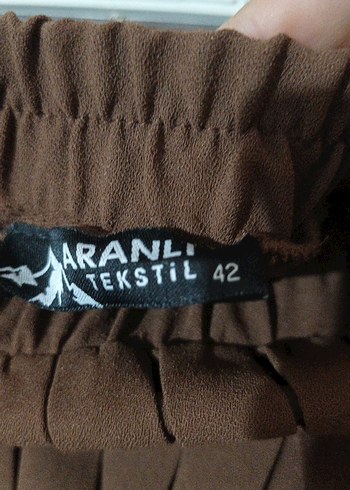 Kemer Detaylı Kahverengi Kadın Bluz - Görsel 4