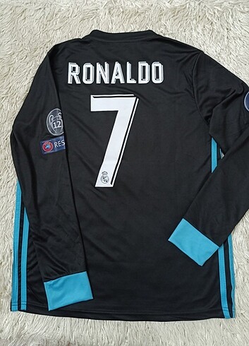 Real Madrid'in efsane Ronaldo forması 