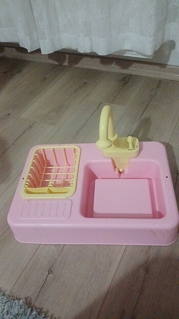 Oyuncak lavoba pembe sari