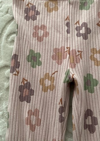 5 Yaş Beden Dantel Detaylı Pembe Çiçekli Kız Tayt