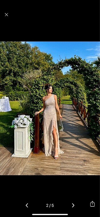 Oleg cassini gece elbisesi