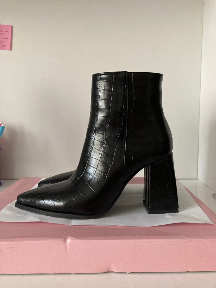 Nişantaşı Shoes Juanita Siyah Desenli Topuklu Bot - Görsel 3