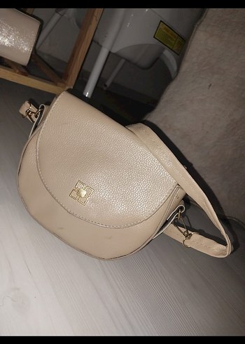 Bej Deri Tokalı Kadın Çanta - Görsel 3