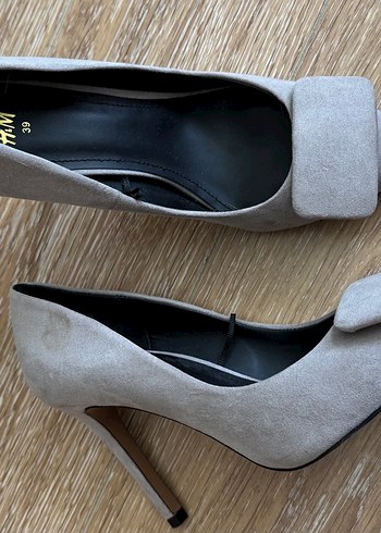 39 Beden Gri Süet Stiletto