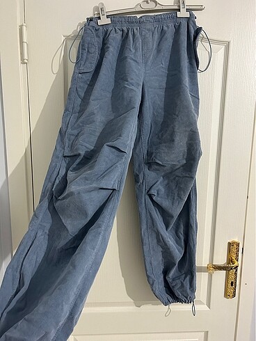 Bershka Kadife Paraşüt Pantolon