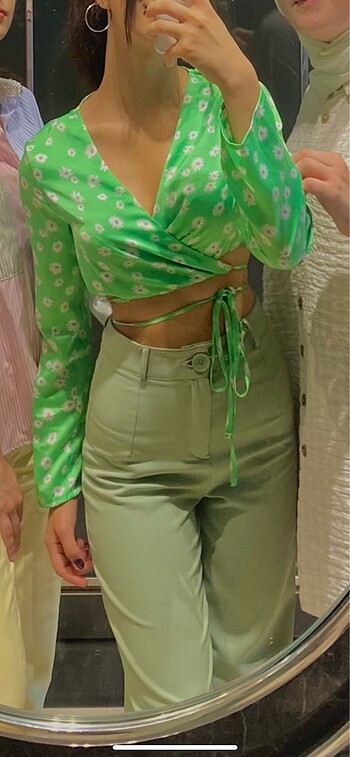 Bershka Bağlamalı Bluz