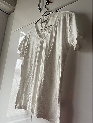 Ekru biye detaylı basic örme tshirt