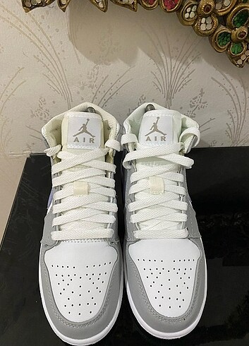 39 Beden Nike Jordan 1 mid grey blue