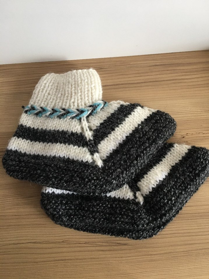 El Örgüsü Yün Patik - Görsel 2