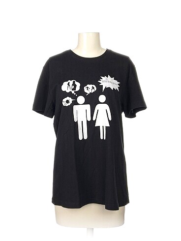 Diğer T-shirt %70 İndirimli.