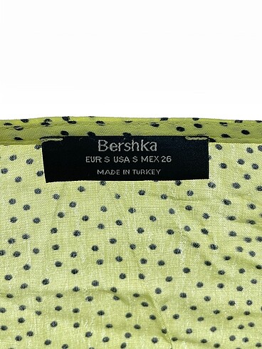 s Beden yeşil Renk Bershka Kısa Elbise %70 İndirimli.