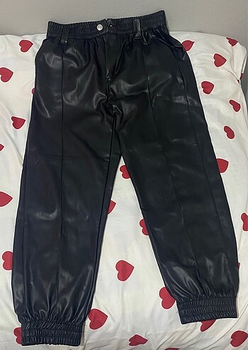 L beden bershka deri pantolon