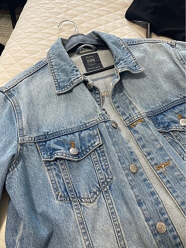 BERSHKA KOT CEKET